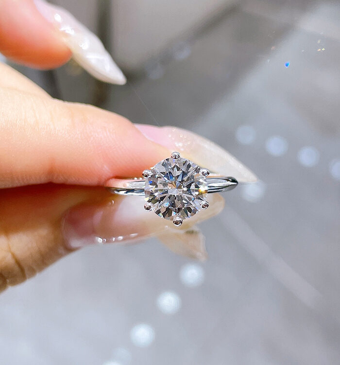 1ct Round Diamond Platinum Ring