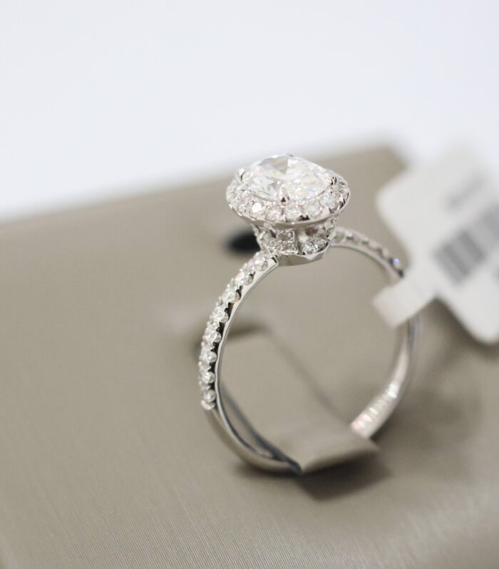 1ct Round Diamond White Gold 18K Ring