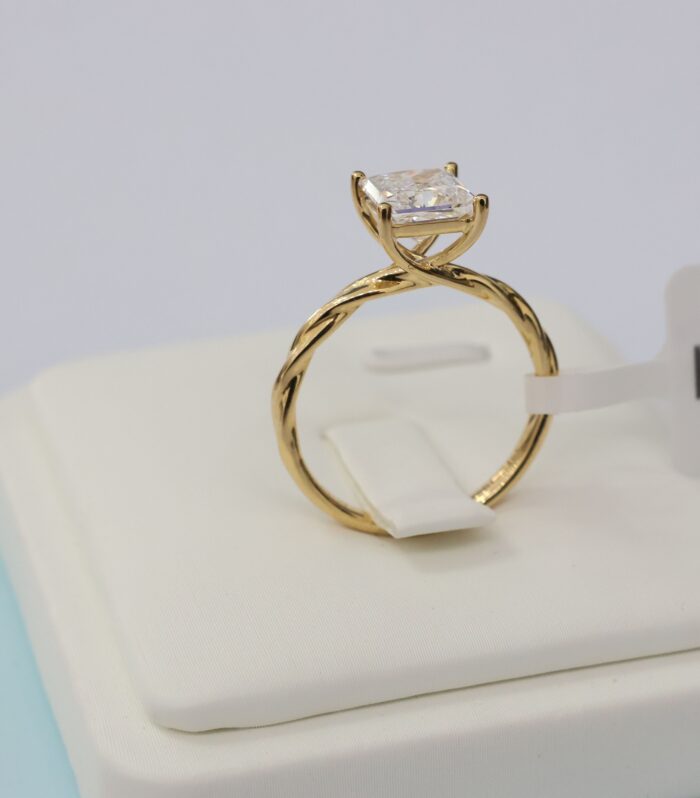Princess Diamond Yellow Gold 18K Ring