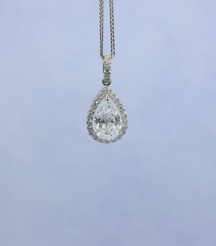 1ct Round Diamond White Gold 18K Ring