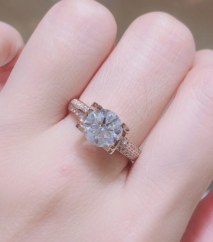 1ct Round Lab Diamond 18K红 Ring