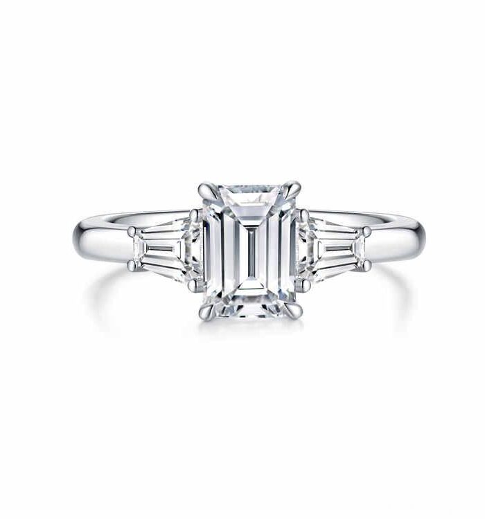 1ct Emerald Lab Diamond 铂PT950 Ring