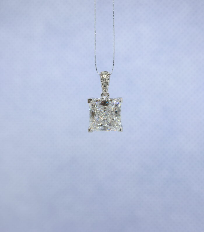 1ct Round Diamond White Gold 18K Ring