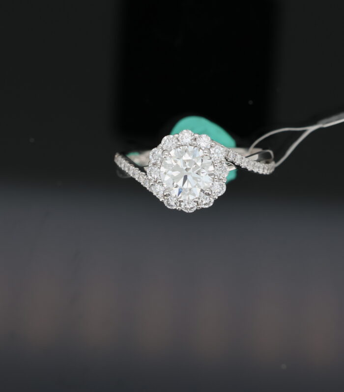 1ct Round Diamond White Gold 18K Ring