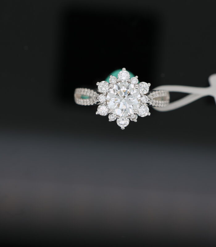 1ct Round Diamond White Gold 18K Ring