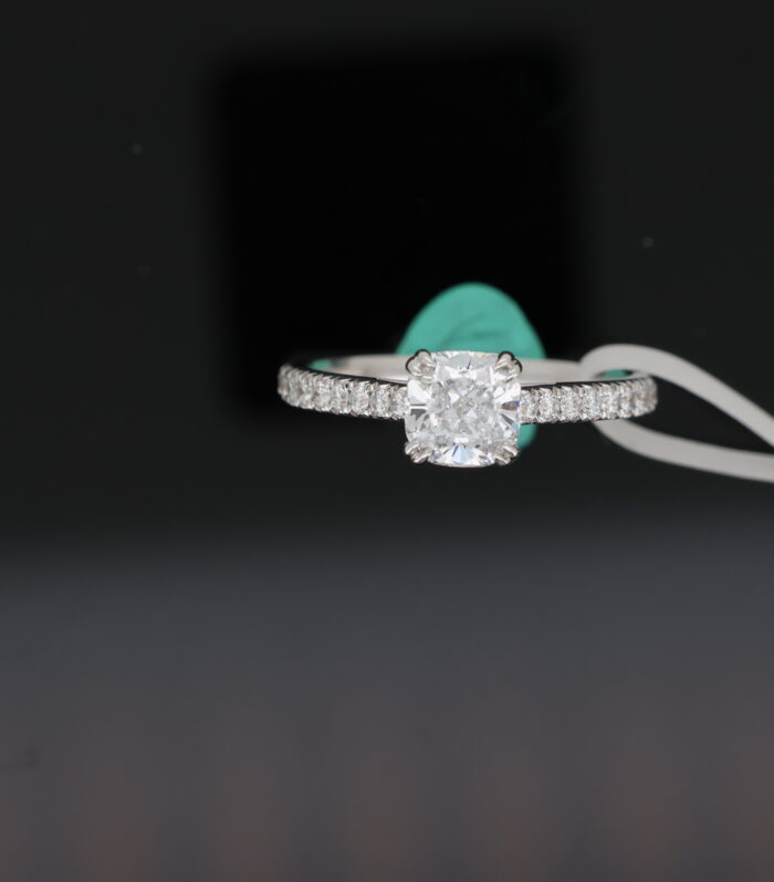 1ct Round Diamond White Gold 18K Ring