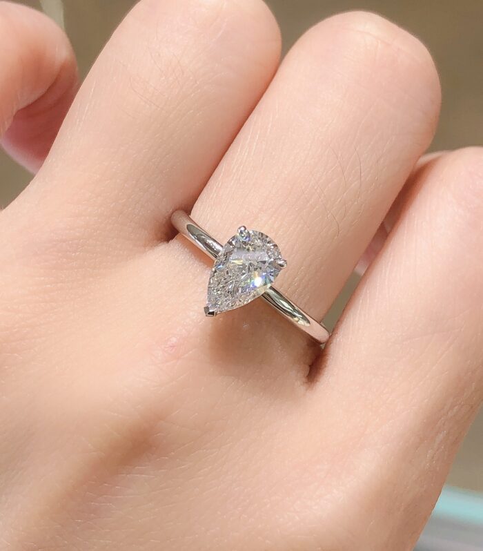1ct Pear Lab Diamond 铂PT950 Ring