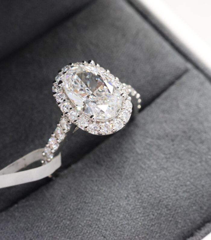 1ct Oval Diamond 18k白 Ring