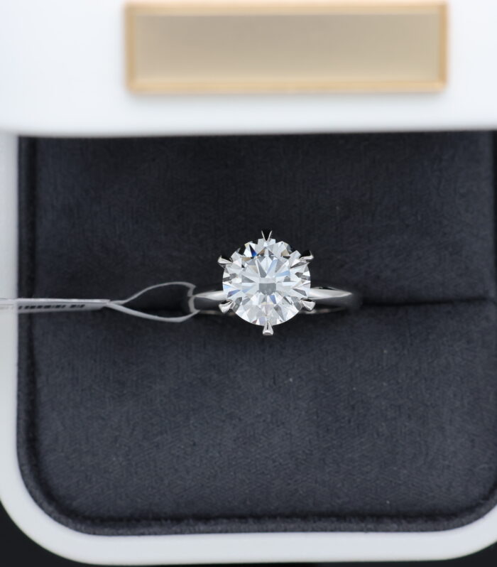 1ct Round Diamond Platinum Ring