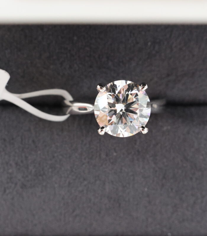 1ct Round Diamond 18k白 Ring