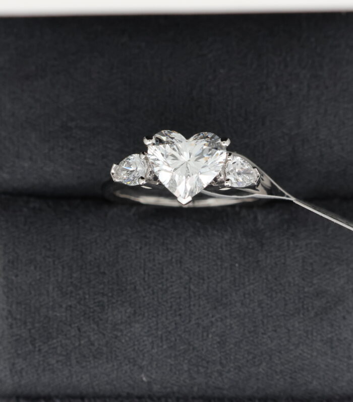 1ct Heart Diamond 18k白 Ring