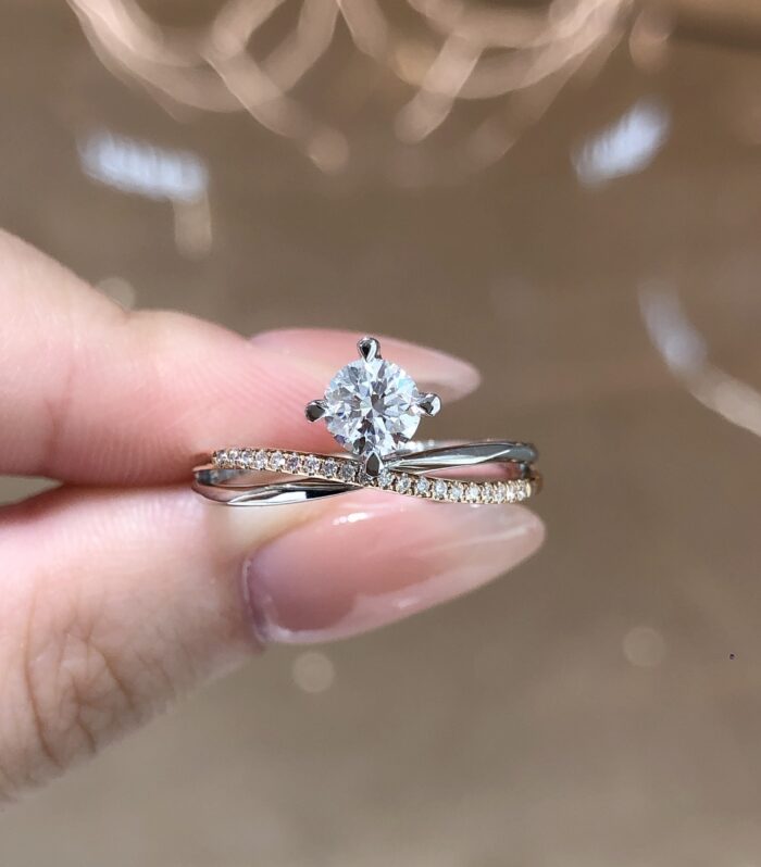 1ct Round Lab Diamond 18K分色 Ring