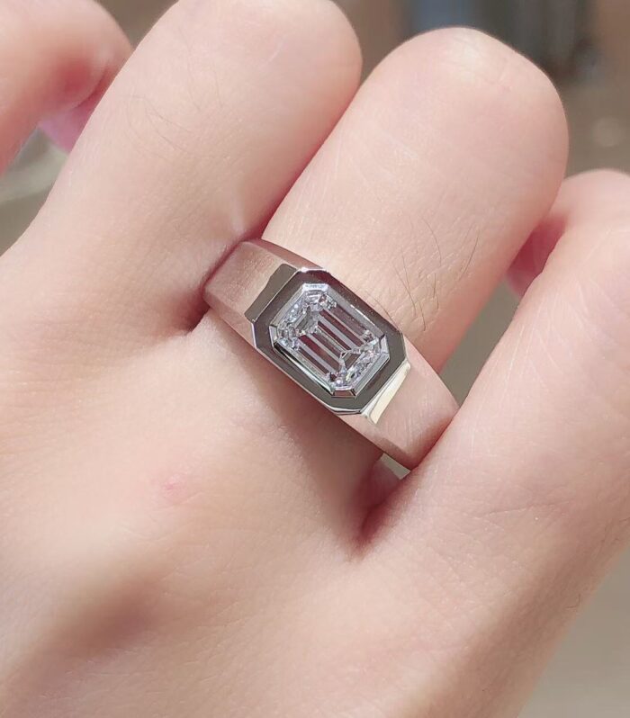 1ct Emerald Lab Diamond 铂PT950 Ring