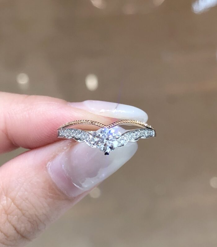 1ct Round Lab Diamond 18K分色 Ring