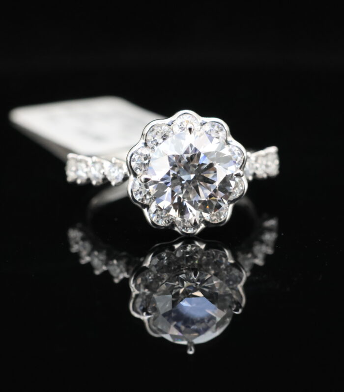 1ct Round Diamond White Gold 18K Ring