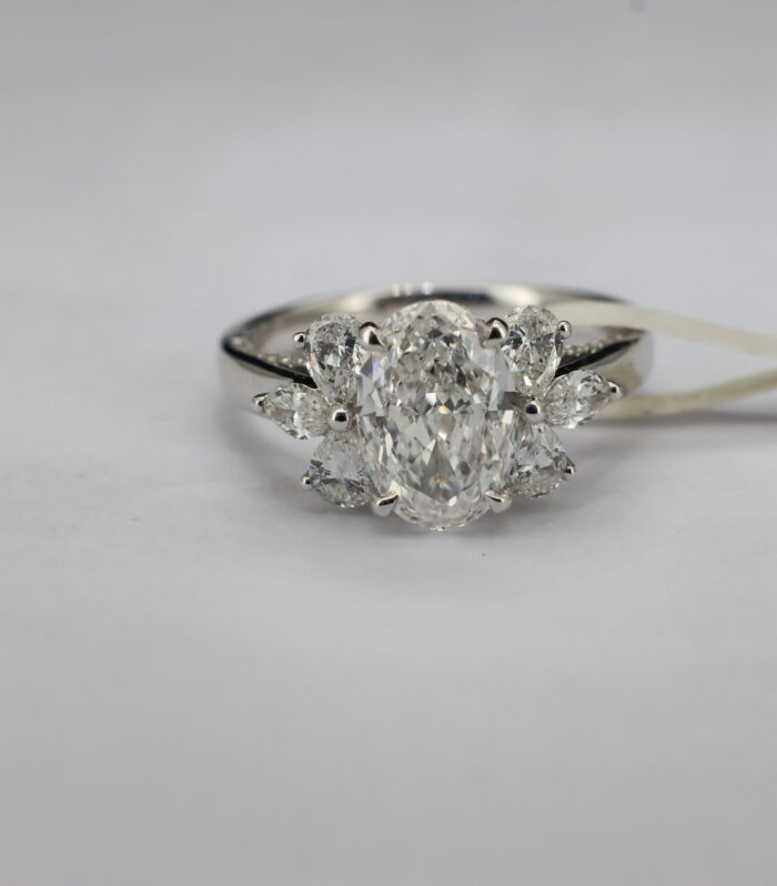 1ct Oval Diamond White Gold 18K Ring