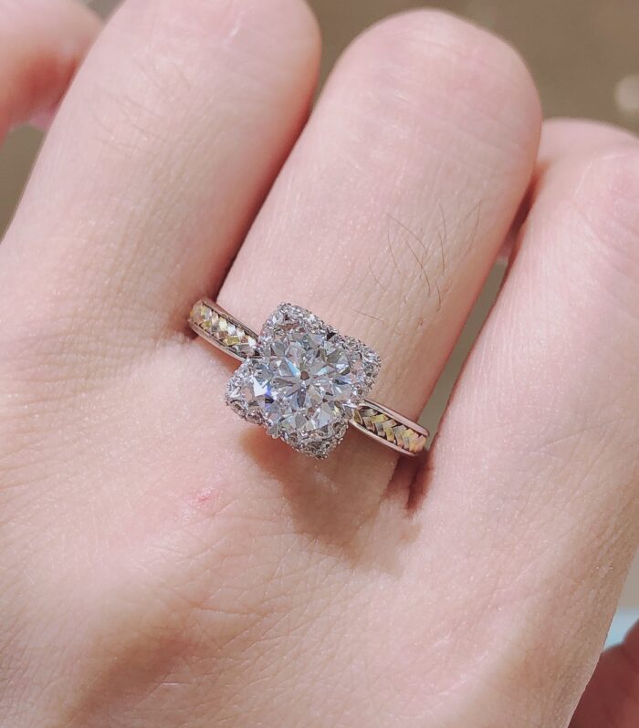 1ct Round Lab Diamond 18K编织 Ring