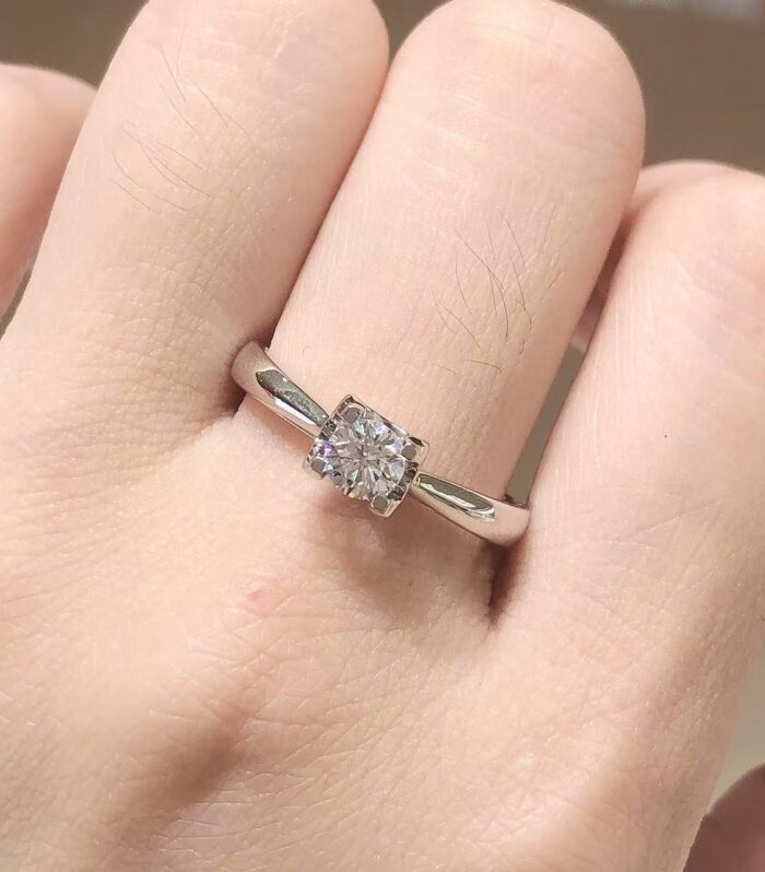 1ct Round Lab Diamond 18K分色 Ring