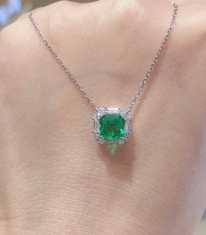 1ct Emerald Lab Diamond 铂PT950 Ring