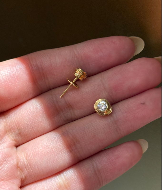 Round Lab Diamond 18k黄 Ring